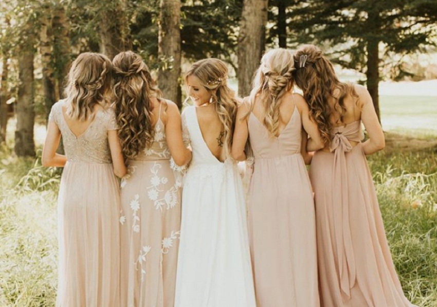 The Most Popular Hairstyles for Bridesmaids